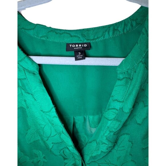 Torrid Harper Chiffon Clip Floral Pullover 3/4 Sleeve Blouse -Green size 3 - Picture 2 of 4
